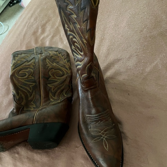 Beautiful Cowgirl Boots!!! Still in great condition!!! - Picture 3 of 3